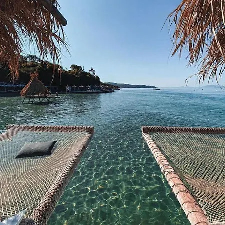 Ademi * Ksamil