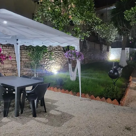 Ademi Villa