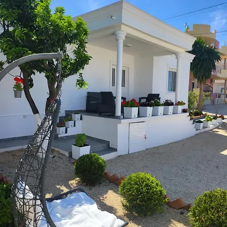 Ademi Villa